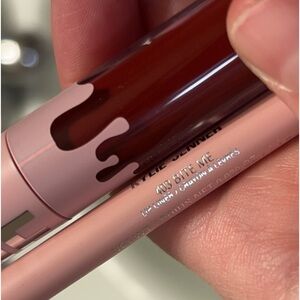 KYLIE BITE ME LIPKIT MATTE
